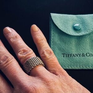 NWOT Vintage Tiffany & Co Somerset Sterling Silver Mesh Link Band Ring in Pouch